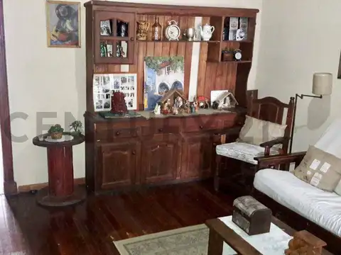 Venta PH multifamiliar de 5 ambientes en Villa Ballester