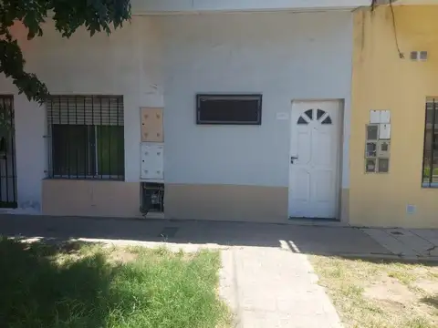 Depto Tipo Casa en Alquiler de 2 ambientes