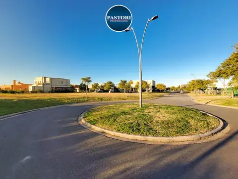 VISTAS, PUERTOS DEL LAGO - LOTE 357