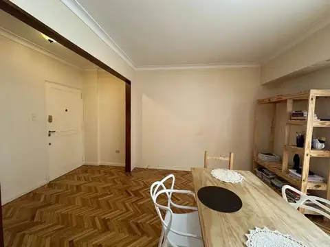 Paraguay 2300, Piso 6