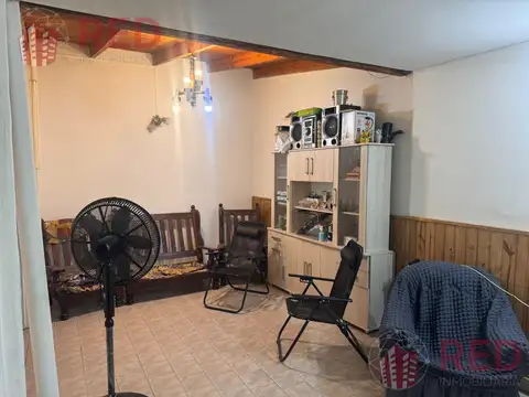 VENDE CASA DE 3 DORMITORIOS EN CENTENARIO