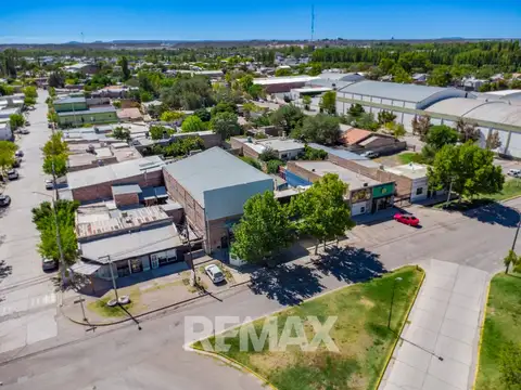 Local en Venta en General Fernandez Oro, USD 180.000