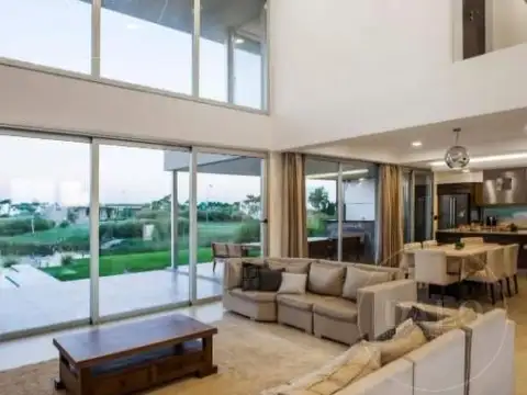 Casa en Venta en Puertos - Muelles, USD 740.000