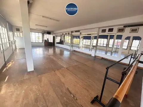 Oficina en Venta al Este