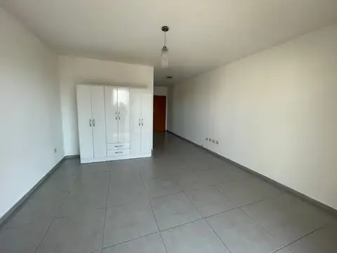 Departamento en Alquiler en Terminal de Ómnibus, $ 430.000