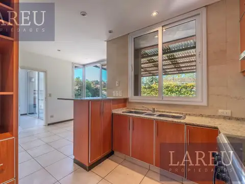 Casa en venta con renta - Barrio Privado Los Tacos