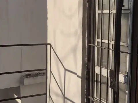 Depto Tipo Casa 3 ambientes con 1 baño