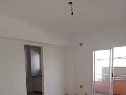 Departamento en Venta en Villa Luzuriaga, USD 65.000