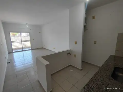 Departamento en Alquiler en Villa Central Norte, $ 300.000
