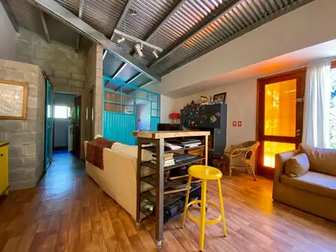 Casa 2 ambientes con 1 baño