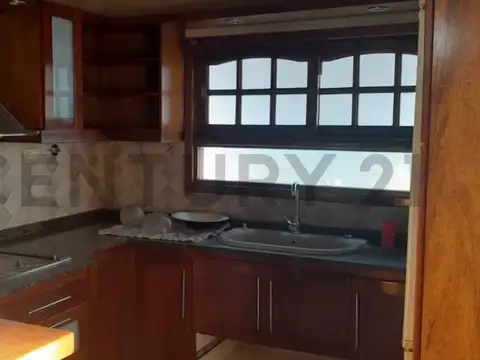 ALQUILER CASA 3 DORMITORIOS EN EXCELENTE ESTADO-CENTRO LOS POLVORINES