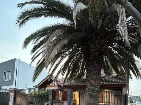 ALQUILER CASA 3 DORMITORIOS EN EXCELENTE ESTADO-CENTRO LOS POLVORINES