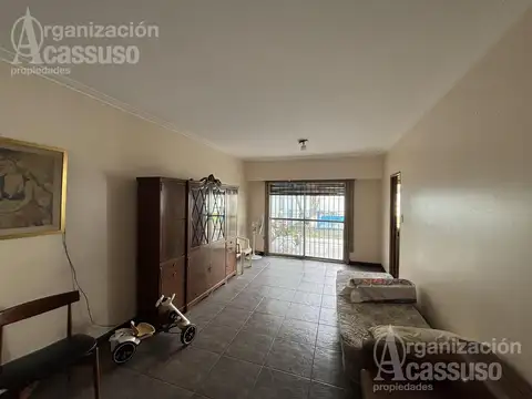 Casa 5 ambientes con 1 baño