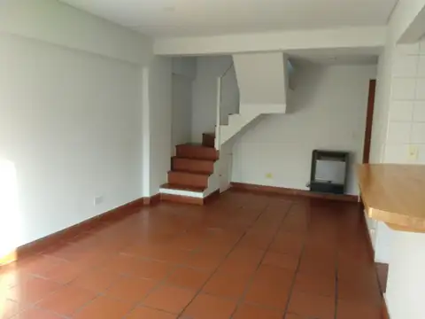 Departamento en Venta en San Isidro Vias / Rolon, USD 162.000