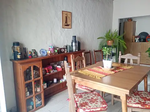 Casa en Alquiler con 1 cochera