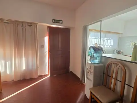 Hipólito Yrigoyen 400