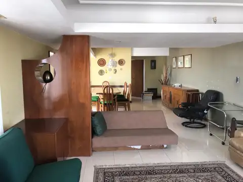 Departamento en Alquiler de 4 dormitorios