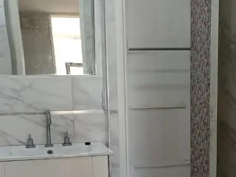 4 Ambientes con balcon al frente