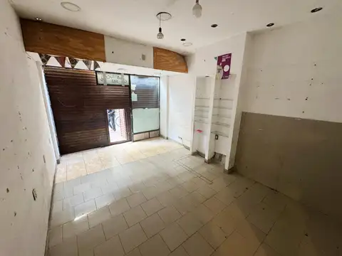 Local en Alquiler en San Fernando Vías  /  Centro, $ 1.500.000