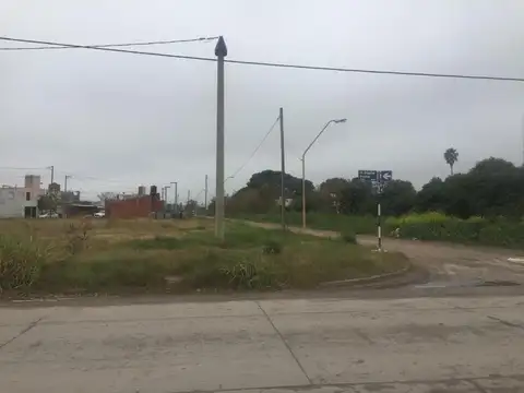 Excelente Esquina sobre Camino Interprovincial