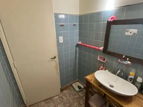 Casa 2 ambientes con 1 baño