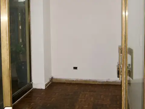 Alquiler Local comercial en Galería Kineret sobre Av. Rivadavia – Excelente ubicación comercial