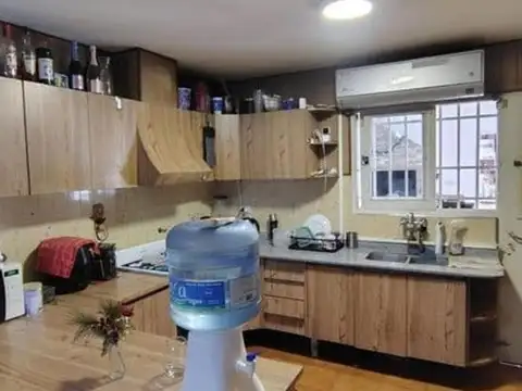 Casa 5 ambientes con 2 baños