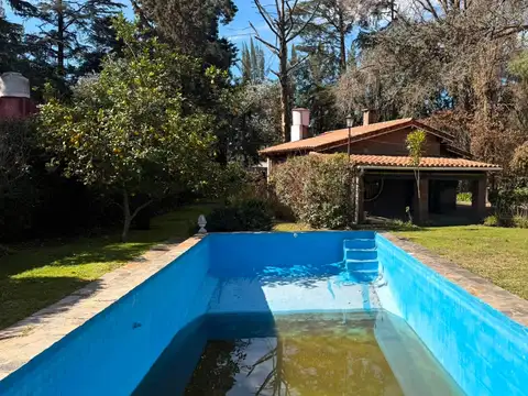 Venta casa quinta c/ pileta y quincho mas 3 lotes - Derqui , Pilar