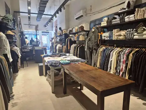 LOCAL EN FOCO COMERCIAL 4.30 x 40