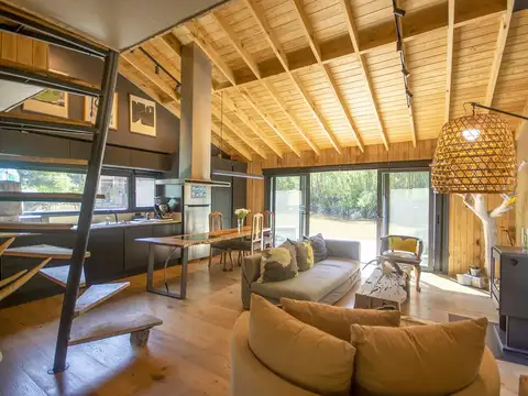 Casa 5 ambientes con 2 baños