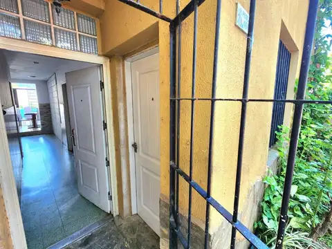 Depto Tipo Casa en Venta en Saavedra, USD 210.000