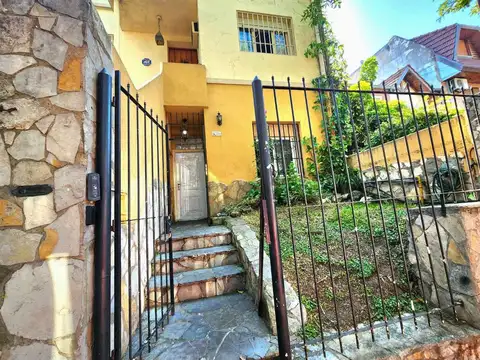 Depto Tipo Casa en Venta de 8 ambientes