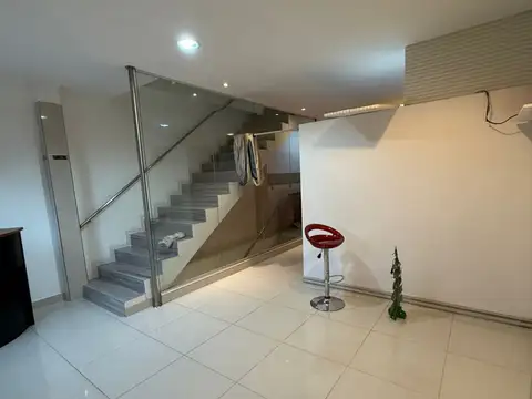 Oficina en alquiler ubicado en Av. 9 de Julio 3389