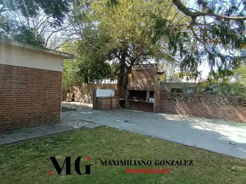 Casa 2 ambientes con 2 baños