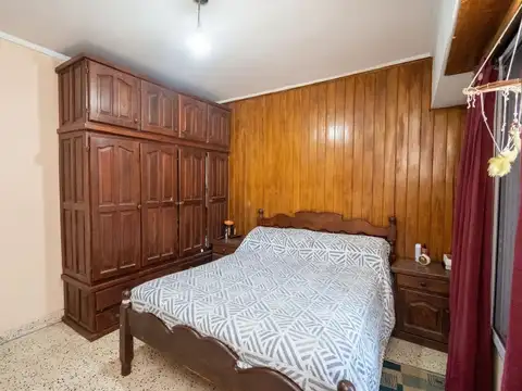 Casa 4 ambientes con 1 baño