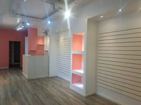 Local en Alquiler Via Púb.