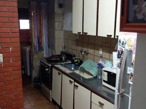 VENTA DE DEPARTAMENTO FONAVI DE TRES DORMITORIOS