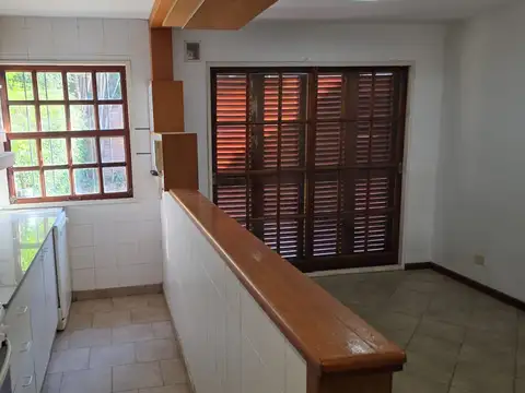 Casa en Venta en Olivos, USD 360.000
