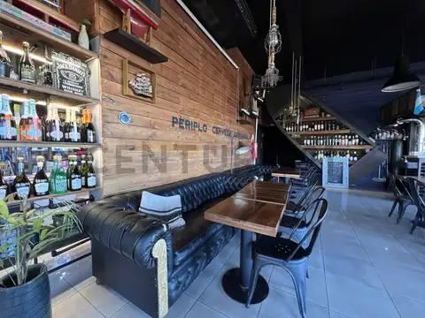 ARRIBEÑOS 600, Piso 0