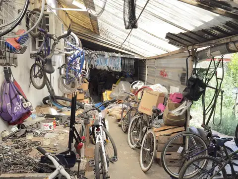Terreno en Venta 12  mts Fondo