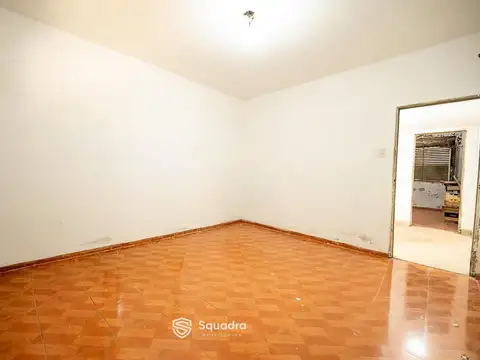 Casa 2 ambientes con 1 baño