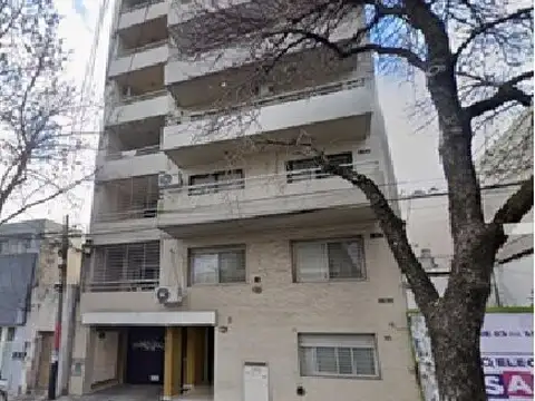 CERRITO AL 1300 - COCHERA EN VENTA PLANTA BAJA