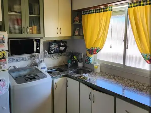 Depto Tipo Casa en Venta de 4 ambientes