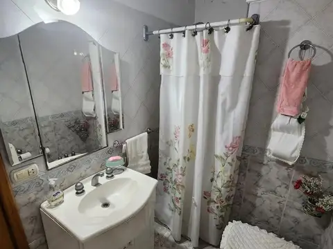 Depto Tipo Casa 4 ambientes con 1 baño