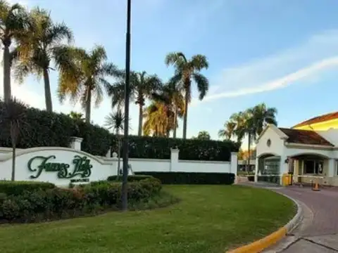 Venta de Espectacular Lote en Country San Marino Funes Hill