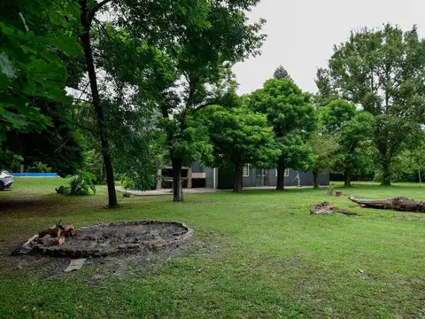 Calle 515 esquina 214 100