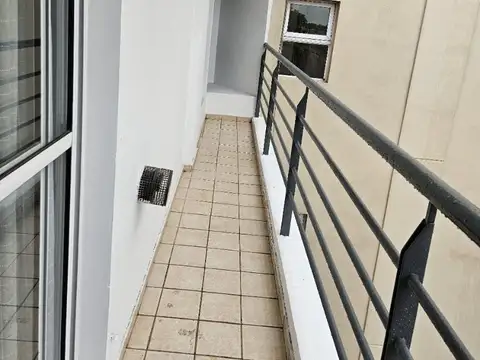 Avellaneda 600, Piso 4