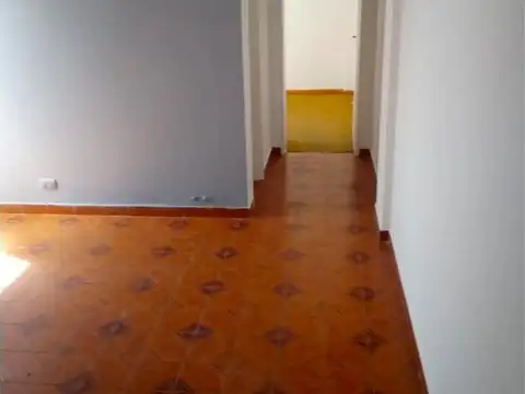 Departamento en Alquiler en Ramos Mejía, $ 400.000
