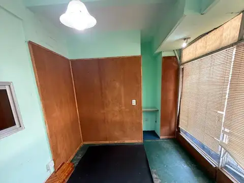 Local en el centro de Escalada). Excelente ubicación