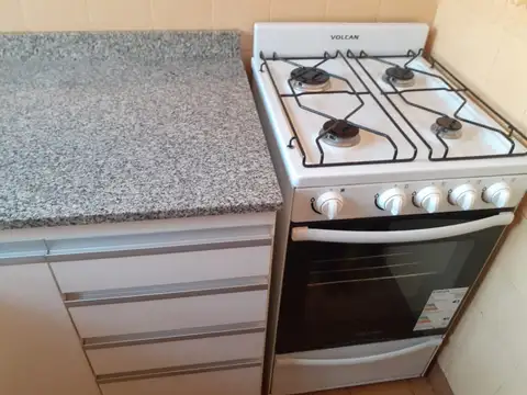 2 amb en MARIO BRAVO AL 200 -  Piso ALTO 2 Balcones- EXPENSAS INCLUIDAS